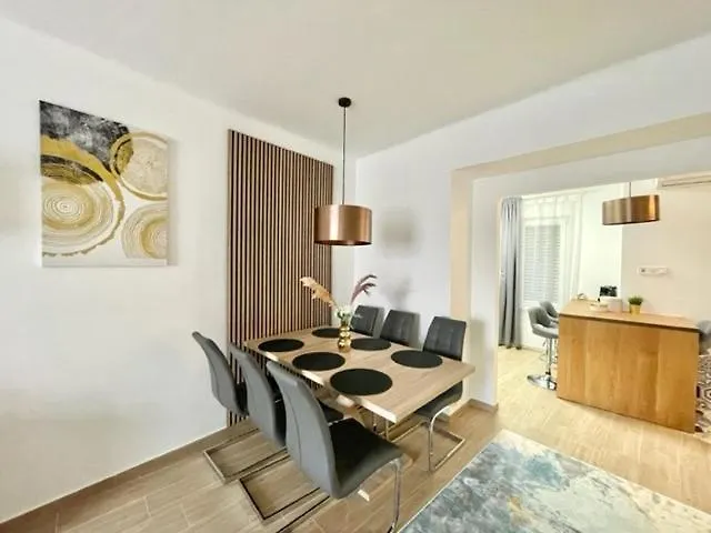 Home R52-4 #Freeparking Budapeşte Macaristan
